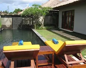 serene-villa-palm-1.ubudhotelsnow.com/